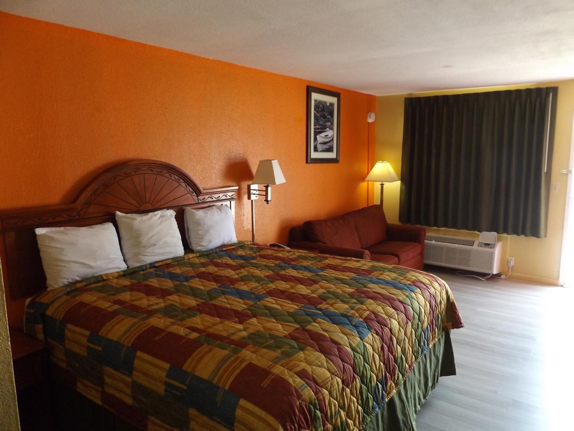 Regency Inn Concordia Bagian luar foto